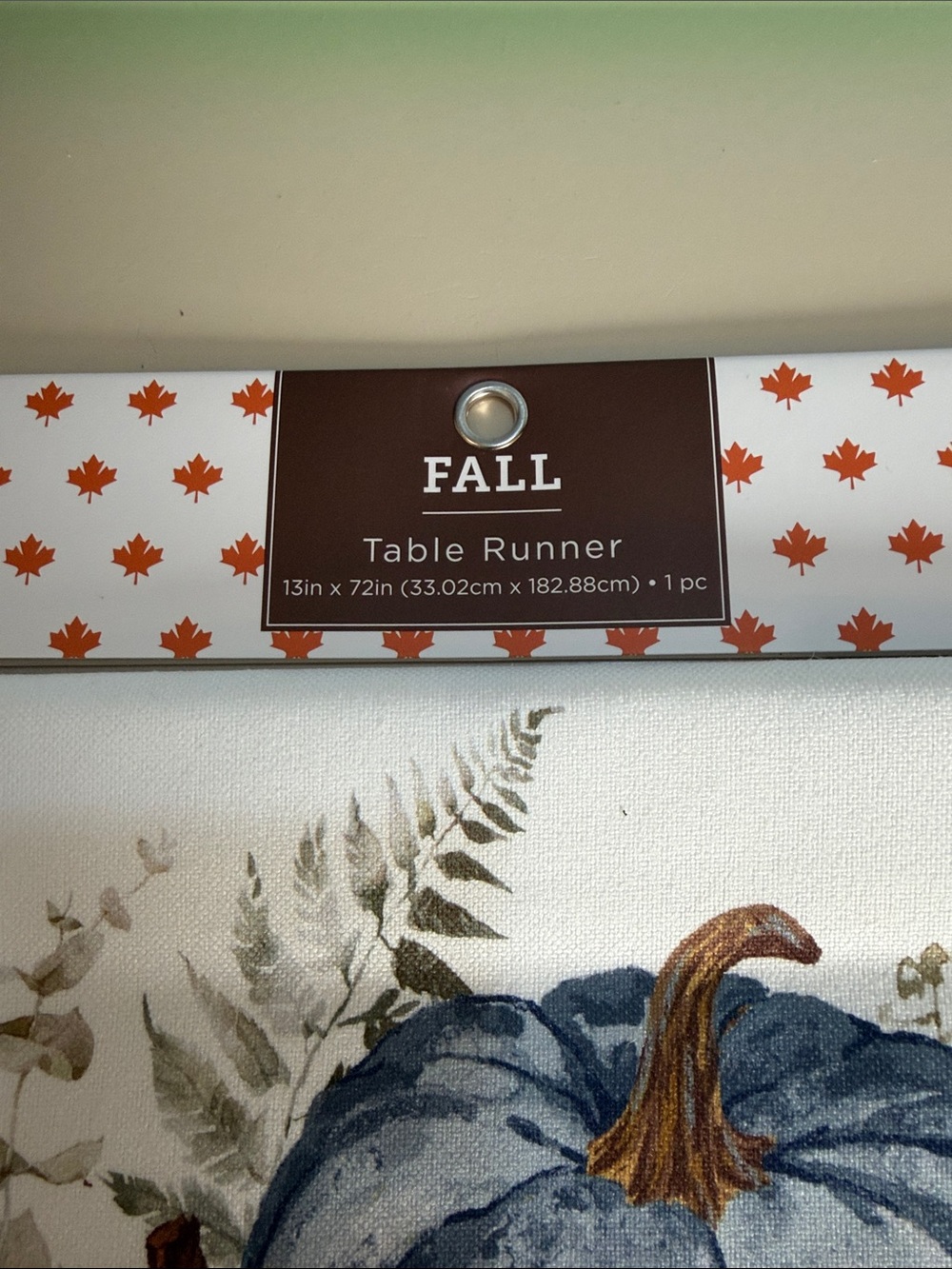 Fall pumpkin theme table runner - Picture 2 of 3